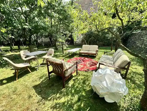 Transforming Garden Spaces: Rooms and Corners