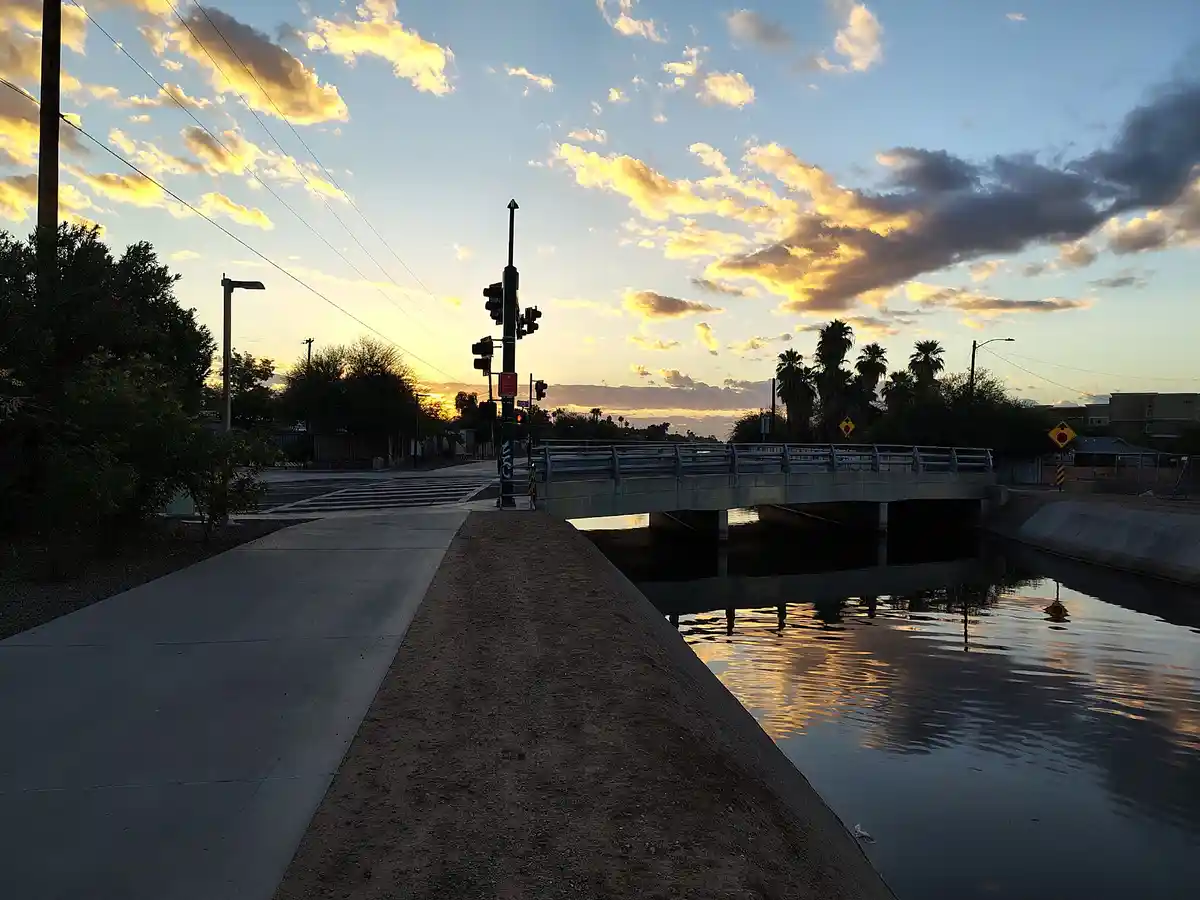 Capturing Random Moments from a Scenic Bike Ride
