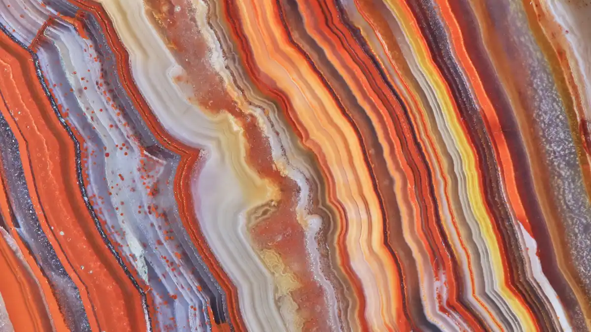 Geologists have long sought the prized agate, a stone named by Theophrastus after a Sicilian river. Its many silica layers…