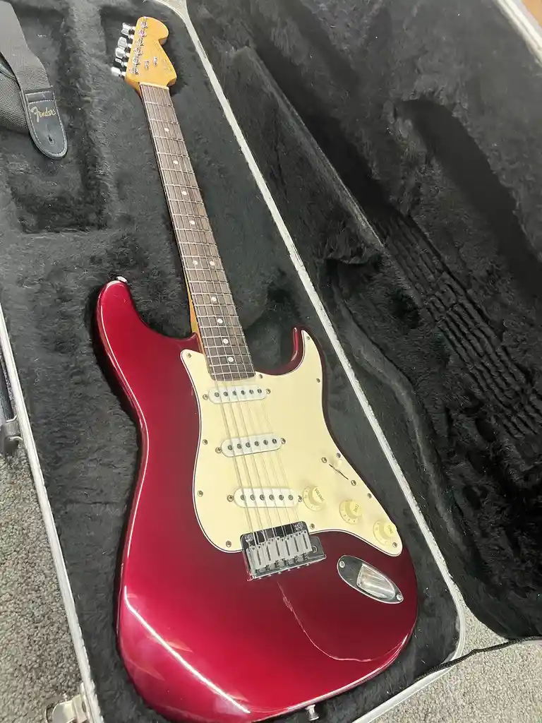 The Timeless Classic: 1989 Fender Stratocaster