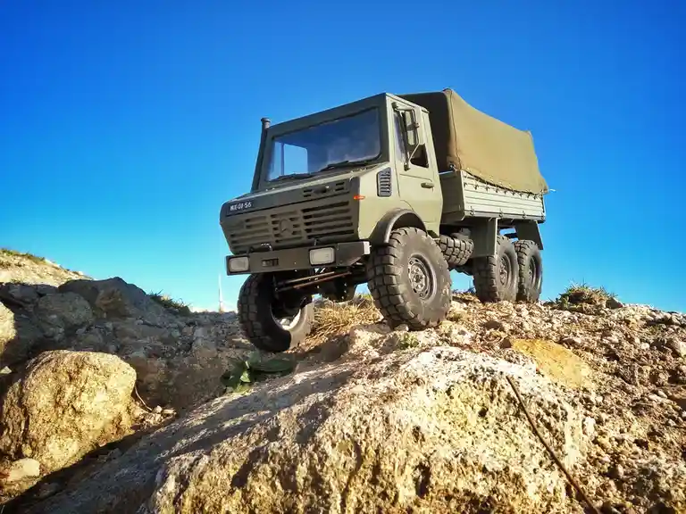 Unimog 1:10 - A Miniature Marvel