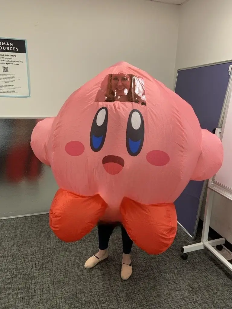 A delightful picture of Kirby in action.