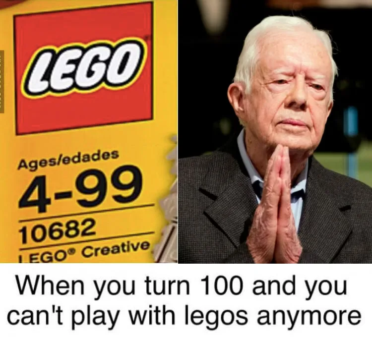 The image is split: left side shows a yellow LEGO box with 'Ages/edades 4-99' and product number 10682, right side shows an…