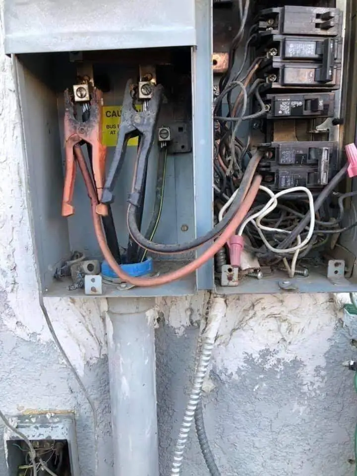 This is how you properly connect a generator!