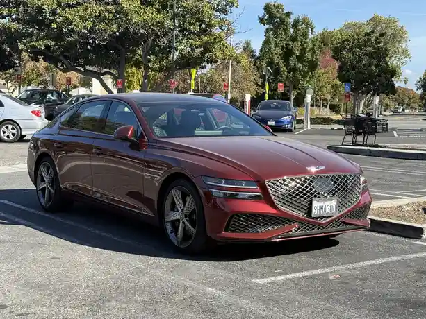 Introducing the Genesis G80 AWD 3.5T.