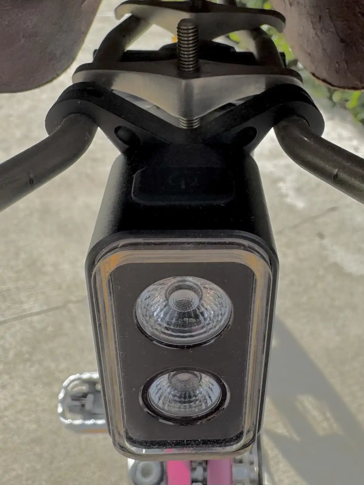 SeeMee 300: Mounted on the Brook Saddle