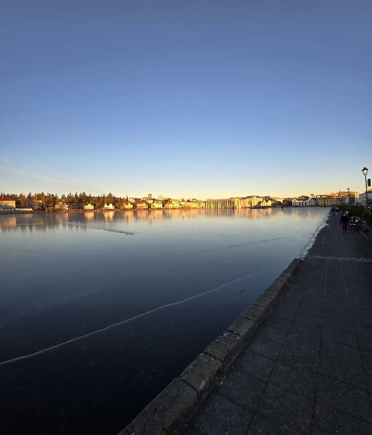 Reykjavik Lake: A Stunning View in December 2024