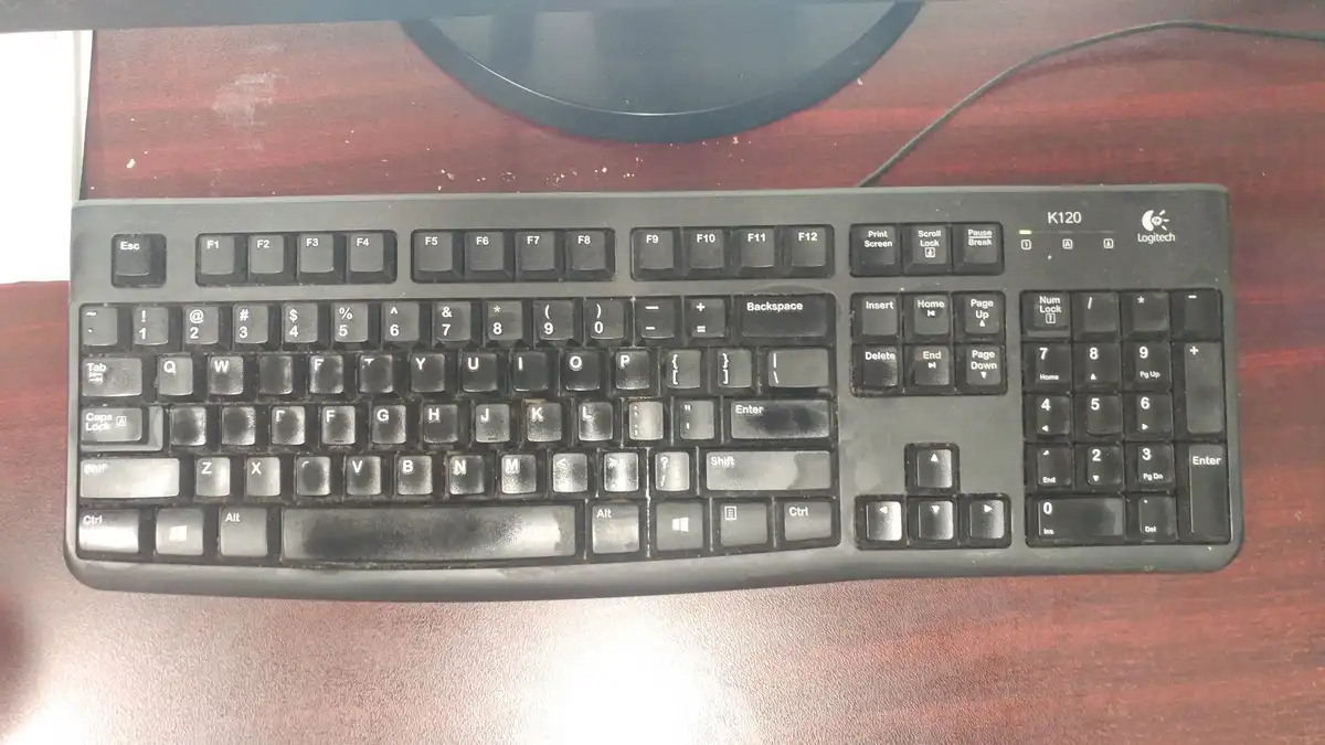 Replacement keycaps made with 3D printing magic.