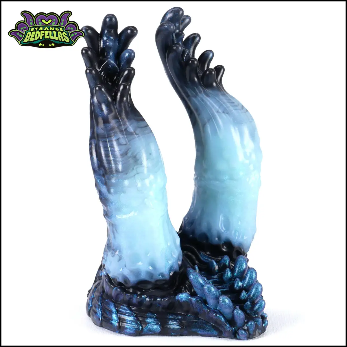 Wrapping up the night with some exotic Nellen from Strange Bedfellas, a unique decorative candle