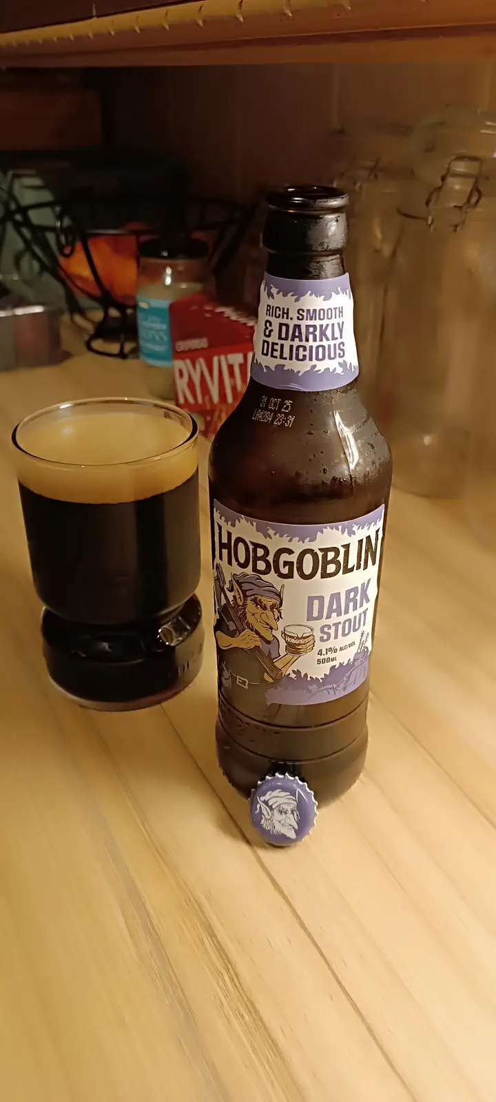 Discovering Hobgoblin Dark Stout: A 4.1 ABV Experience